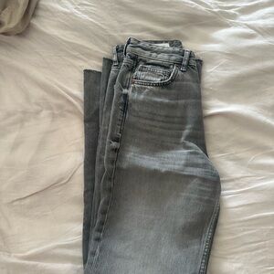 Gray high rise jeans from Zara
